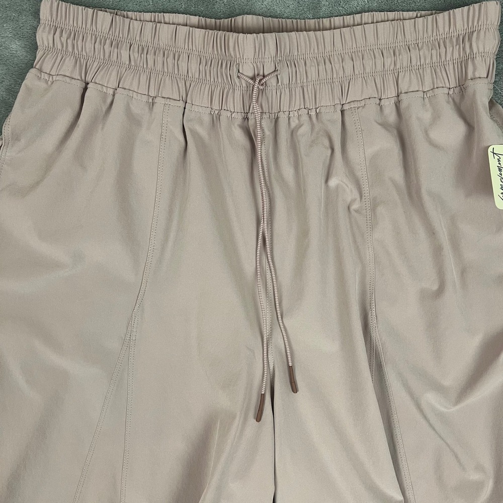 Free People Movement Active Shorts Womens L Light Pink Performance NWT - Picture 2 of 12